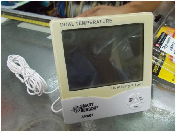 เครื่องวัดอุณหภูมิและความชื้นแบบตั้งโต๊ะ, แขวน มีสายวัดสามารถวัดได้ทั้งในและนอก(In-Out)